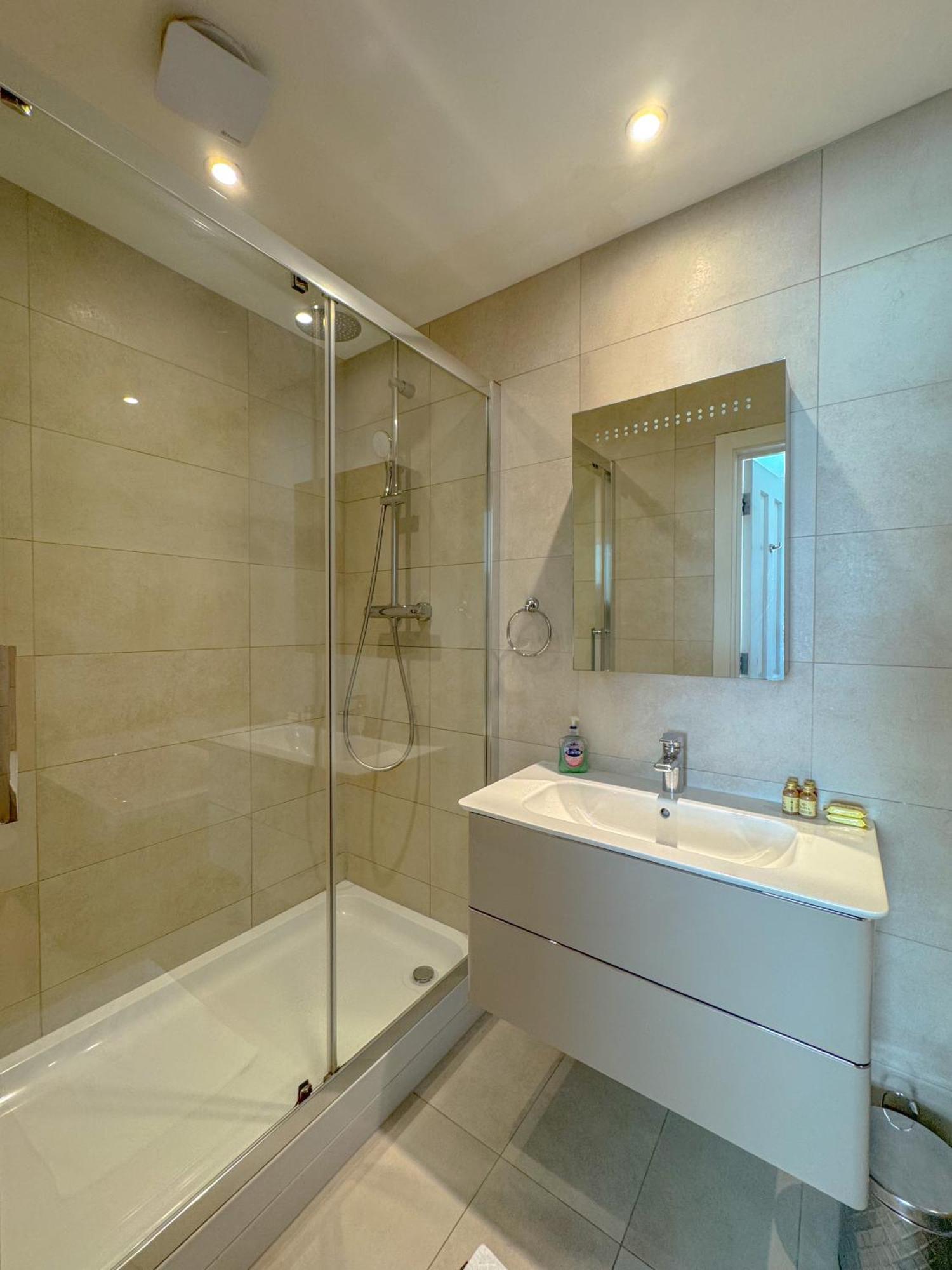 Whitfield Street Apartments London Bagian luar foto