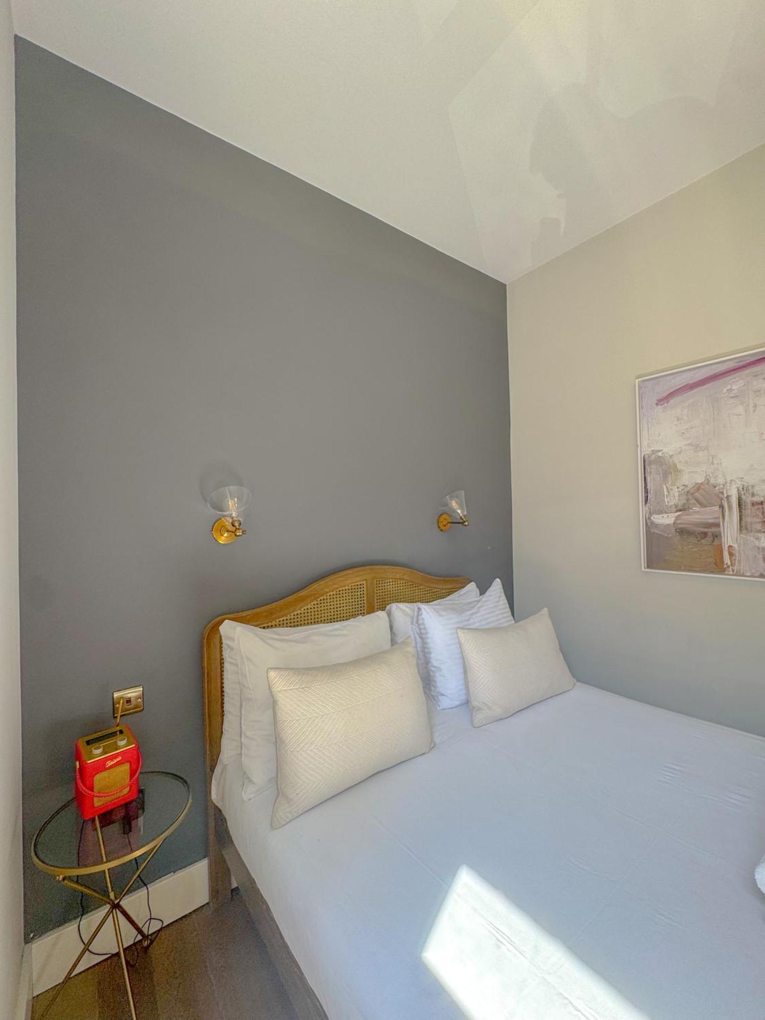 Whitfield Street Apartments London Bagian luar foto