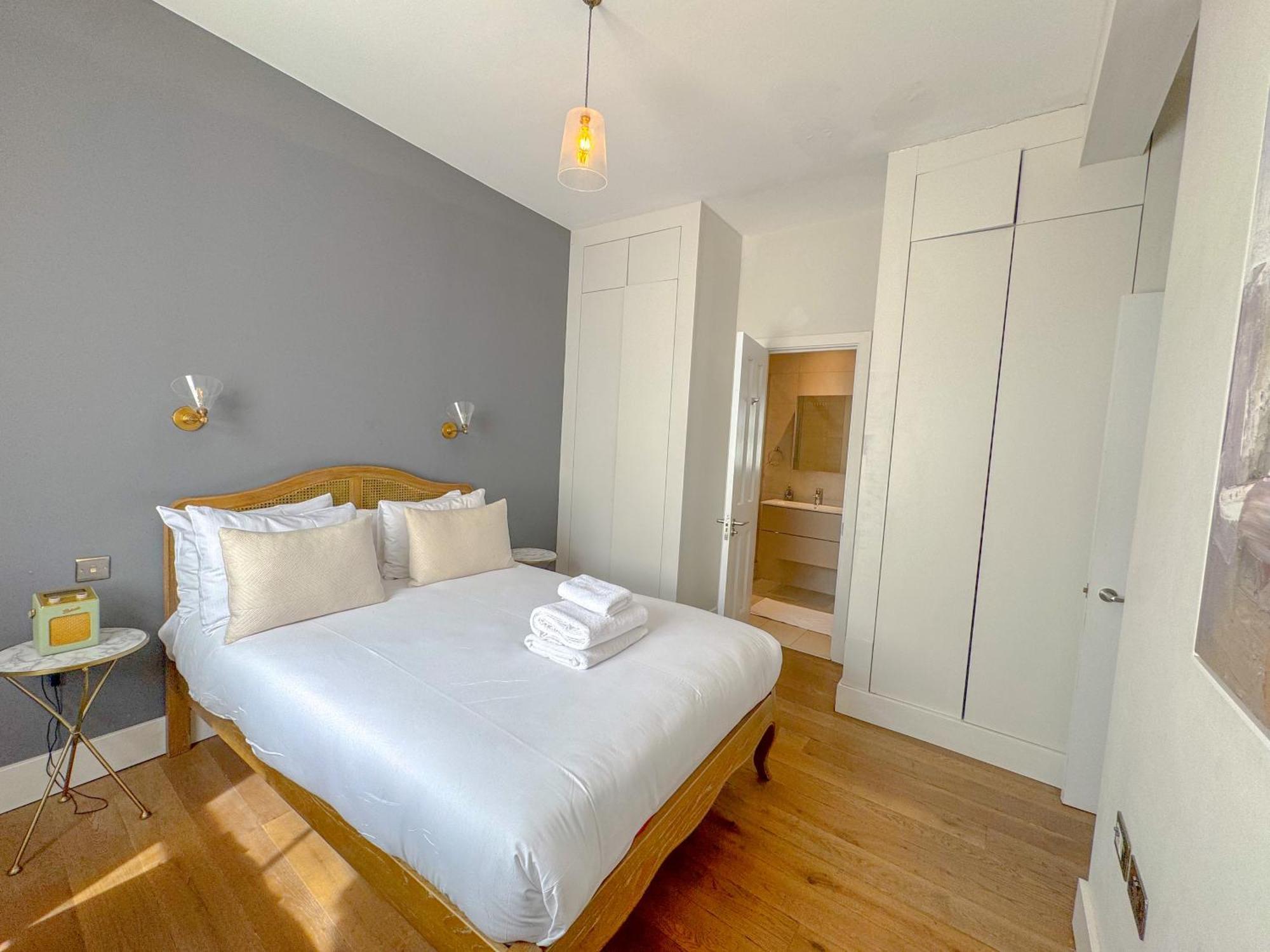 Whitfield Street Apartments London Bagian luar foto